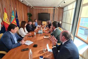 Reunión entre el Ejecutivo municipal y el sector turístico de Alicante.