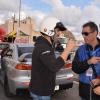 El alcalde Luis Barcala conversa con un piloto 