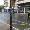 Agentes de la Policía Local realizando controles dentro de los autobuses