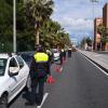 Varios dispositivos de la Policía Local de Alicante velando por el cumplimiento de las medidas para hacer frente al COVID-19