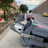 Contenedores caídos por el viento