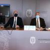 Los portavoces del equipo de gobierno del Ayuntamiento de Alicante, Antonio Manresa (der) y Manuel Villar (izq), en rueda de prensa informativa de ...