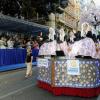 La Bellea del Foc Infantil y sus Damas en el Desfile Folclórico Internacional 