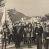 Autoridades durante traslado de la Santa Faz por ctra. de Valencia,1944. Foto Sánchez