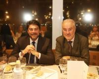 El alcalde de Alicante, Luis Barcala junto al presidente de la Asociación de Restaurantes de Alicante (ARA), Antonio Pérez