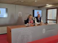 La vicealcaldesa de Alicante, Mari Carmen Sánchez, y el concejal, Manuel Villar, en la rueda de prensa de la Junta de Gobierno Local
