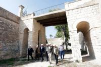 El alcalde de Alicante, Luis Barcala, junto a los ediles de Coordinación de Proyectos, Urbanismo y Cultura, Antonio Peral, Adrián Santos y Antoni...