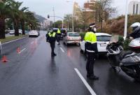 La Policía Local de Alicante en uno de los controles por el estado de alarma