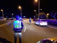 Control de la Policía Local de Alicante para hacer que se cumplan las medidas del estado de alarma