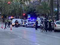 La Policía Local disuelve dos fiestas en las que denuncia a ocho personas por desobediencia del estado de alarma en Alicante