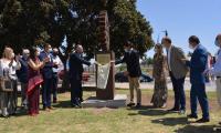 El alcalde inaugura un monumento dedicado a la acción social y medioambiental de los rotarios en el parque forestal del PAU5