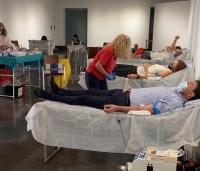 El alcalde, Luis Barcala, dona sangre en una pasada convocatoria 