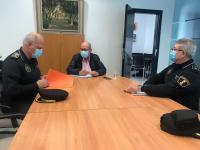 Reunión del concejal de Seguridad, José Ramón González, con los responsables de la Policía Local, para coordinar la Operación ‘Puente de Sa...