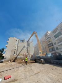 Demolición edificio José Luis Barceló