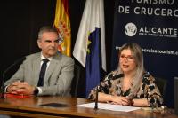 La vicealcaldesa en la presentación de la primera encuesta de satisfacción realizada por la Asociación Alicante por el Turismo de Cruceros