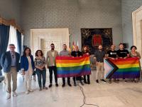 El concejal de Urbanismo, Adrián Santos Pérez en el acto institucional por el Día Internacional contra la LGTBI Fobia