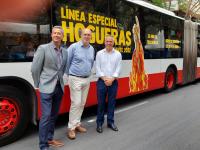 El concejal de Transportes, Manuel Villar en la presentación de la línea Especial de Hogueras