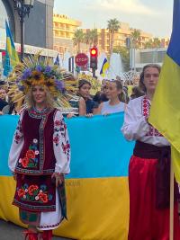 La concejala de Comercio, Lidia López en la celebración del 31 aniversario de la independencia de Ucrania 