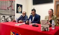Mari Carmen de España en la presentación del libro “Capea-Robles. 50 años de competencia y torería” Mari Carmen de España en la presentación del libro “Capea-Robles. 50 años de competencia y torería”