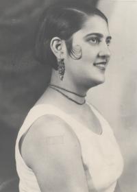 Carmen Hernández (Benalúa). Bellea del Foc 1933