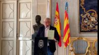 El concejal de Cultura, Antonio Manresa, en la lectura de Tirant lo Blanc en el Salón Azul El concejal de Cultura, Antonio Manresa, en la lectura de Tirant lo Blanc en el Salón Azul