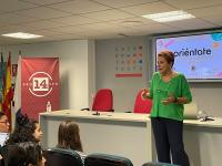 María Conejero, concejala de Juventud, durante la presentación de las jornadas “Oriéntate”