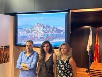 La concejala de Turismo, Ana Poquet, junto con el CEO de Esatur, Jorge Rodríguez, y la Jefa de Servicio de Turismo, Elena Lumbreras