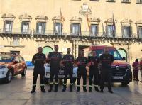 Un equipo de Bomberos con nuevos vehículos