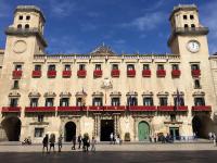 Fachada del Ayuntamiento de Alicante