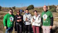 El concejal de Medio Ambiente con voluntarios del proyecto ‘Alicante renace'