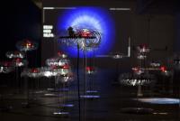 Fotografía de la Exposición “Space Debris: Constelaciones de desechos” de la artista visual Esther Pizarro. Convocatoria BuitBlanc, realizada...