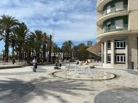 Plaza peatonal entre la Rambla y la Explanada