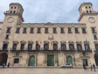 Fachada del Ayuntamiento de Alicante