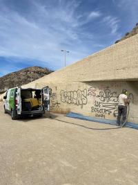 Limpieza grafitis en la Cantera