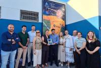 Sandra Paños, acompañada por el alcalde Barcala y parte de la corporación municipal