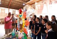 Imagen de la visita oficial al taller de Pedro Espadero