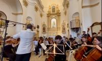 Imagen de la primera actuación de una orquesta sinfónica en la historia de la isla