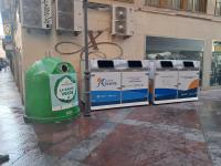 Imagen de contenedores de limpieza en Alicante