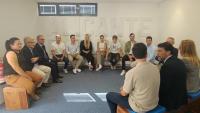 Imagen del alcalde de Alicante, Luis Barcala, en la reunión mantenida con los jóvenes empresarios en el Vivero Municipal