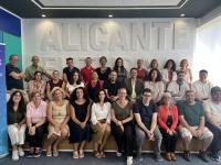 Imagen de los participantes en las Lanzaderas de Empleo de los Hubs de Activación de la Empleabilidad