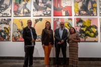 Imagen de la concejala Cultura, Nayma Beldjilali, en la inauguración de la exposición de Luis Fega, Huellas de Singularidad