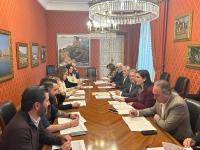 Imagen de la última Comisión de Hacienda en la antigua sala de la Junta de Gobierno