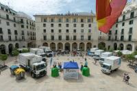 Imagen de archivo de la presentación de infraestructuras de limpieza en la plaza del Ayuntamiento