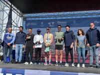 Imagen del alcalde de Alicante, Luis Barcala, en la entrega de premios de la Media Maratón Internacional de Alicante