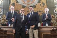 Imagen del alcalde de Alicante, Luis Barcala, en la toma de decisión del nuevo concejal Luis Alfonso Morata Algarra en el Pleno municipal
