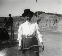 La tenista Conchita 1908. Colección Ramón Vidal Irles