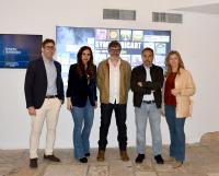 Imagen de la concejala de Turismo, Ana Poquet, en la inauguración de la muestra “SymphonicArt. El arte en el rock sinfónico”