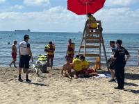 Imagen del simulacro realizado en la playa del Postiguet en Alicante