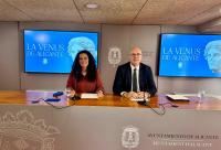 Imagen de los portavoces en la rueda de prensa, Cristina Cutanda y Manuel Villar, en la Junta de Gobierno