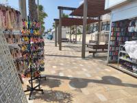 Imagen del tradicional Mercado de artesanía de verano de la Playa de San Juan